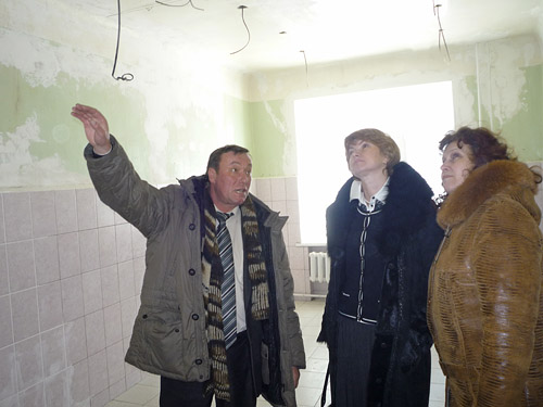 . �.�.������ ���������� �.�.�������� � �.�.���������, ��� �������� ������ � ��������������� �������.